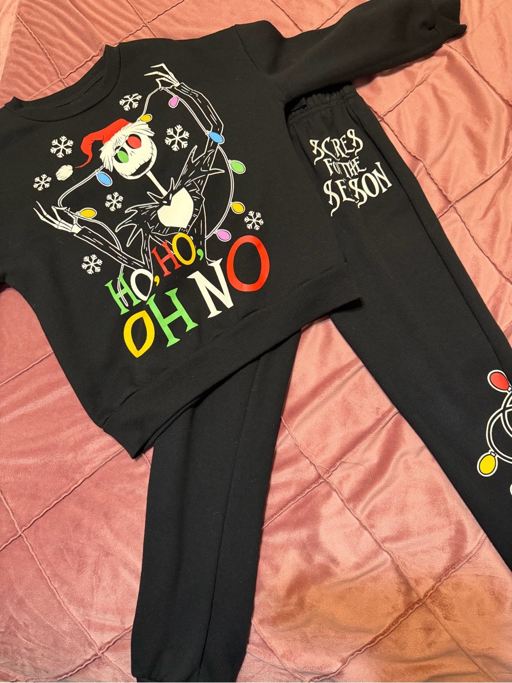 Kids Black Holiday Graphic Sweatpants - Jack Skellington Festive Set